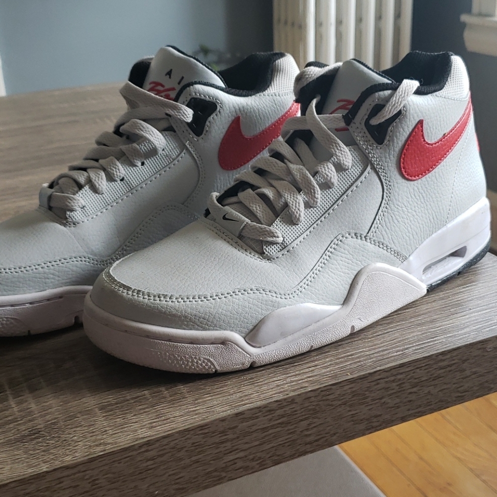 Boys Nike Air flight shoes